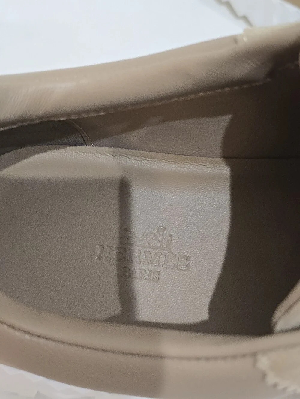 Hermes Womens Bouncing Sneakers Beige and White Low-Top Sneakers Size 38